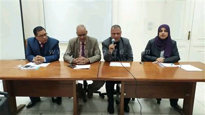 مجمع إعلام الغردقة يعقد ندوة بعنوان 