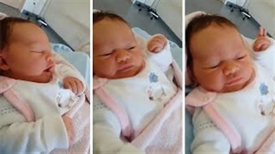 بالفيديو.. امرأة سوداء تثير الحيرة بعد إنجاب طفلة بيضاء بعيون زرقاء