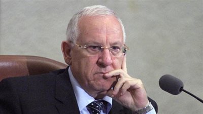 رئيس الكنيست السابق يطالب بالإفراج عن الدفعة الثالثة من السجناء الفلسطينيين