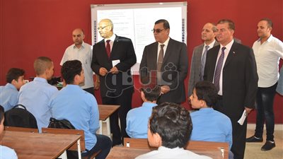بالصور.. محافظ الفيوم يتابع مدرسة جمال عبدالناصر بعد التطوير