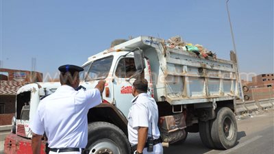 بالصور.. محافظ الجيزة: تطوير موقف الوراق بالكامل لخدمة الأهالي