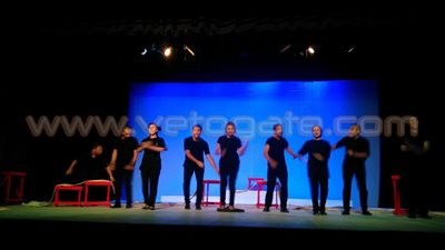 بالصور.. انتهاء عرض «ظل الحمار» على المسرح العائم