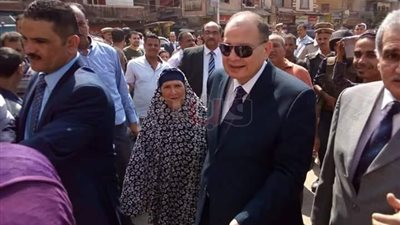 بعد أدائهم اليمين الدستورية أمام الرئيس.. محافظ الغربية يعقد اجتماعا مع رؤساء الأحياء.. جمال نور الدين يبدأ جولاته بتفقد المؤسسات الصحية بأسيوط.. وعصام سعد يزور قصر الثقافة في الفيوم