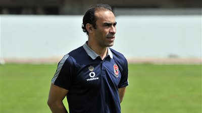 «عبد الحفيظ» يرتب إجراءات إقامة الأهلي في «سوسة»