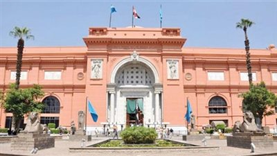 تفاصيل القطع الأثرية المقرر نقلها من المتحف المصري بالتحرير إلى الكبير