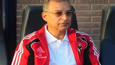 «حجازى» و«ربيعة» يقودان دفاع الأهلي أمام الزمالك