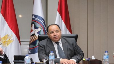 وزير المالية يوافق على محاكمة مسئولين قانونيين بالخدمات الحكومية