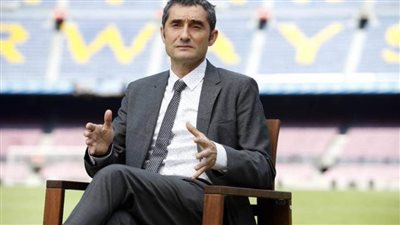 برشلونة ينفي إقالة فالفيردي والمدرب يستعد لغرناطة