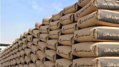 خبراء يستبعدون انخفاض أسعار الأسمنت تزامنا مع الحديد