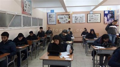 بدء امتحان اللغة الأجنبية الأولى لطلاب ثانية ثانوي إلكترونيا