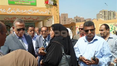 بالصور.. سيدة تشكو لمحافظ الجيزة من أسعار مجموعات التقوية بالمدارس