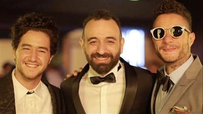 أحمد مالك يروي موقفا طريفا عن الفيشاوي: «وزع علينا حرنكش آخر يوم تصوير»