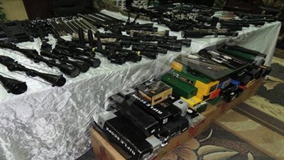 ضبط مخزن للأسلحة والمتفجرات بشمال سيناء