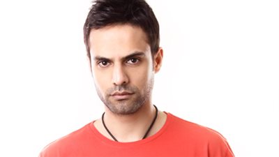 «طعيمة»: أنغام لم تقلد دنيا سمير غانم.. و«قصة شتا» أطول أغنية في العالم