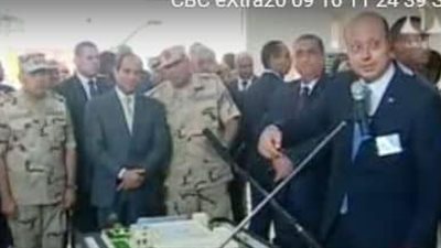 السيسي يتفقد مركز التدريب والتشغيل المهني بـ«غيط العنب»