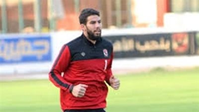 شريف إكرامي ينتظم في مران الأهلي