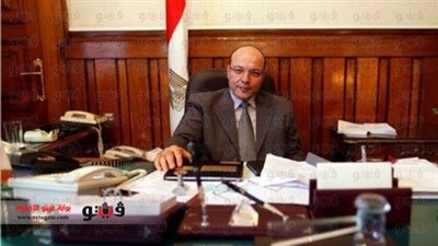 النائب العام يصل مكتبه.. ويتابع التحقيقات في أحداث 