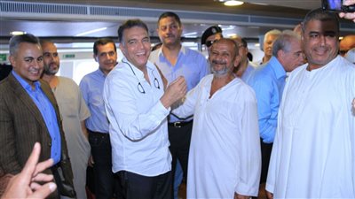 وزير النقل يستقبل وفود الحج البري في ميناء نويبع