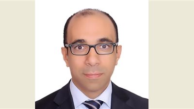 جراح عمود فقري بالأزهر ضمن 17 طبيبا بالعالم لمساعدة الدول النامية