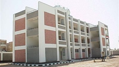 أولياء أمور مدرسة سيدى عمر بقنا يطالبون بعدم تسليمها للورثة