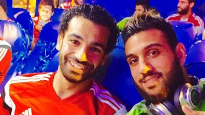 محمد صلاح مداعبًا «الشناوى»: «أعز صديق»