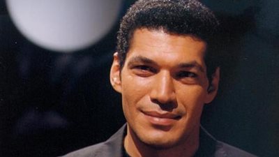 باسم سمرة «طباخ» في «الماء والخضرة والوجه الحسن»