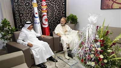 زعيم حركة النهضة التونسية يستقبل سفير قطر لدى بلاده