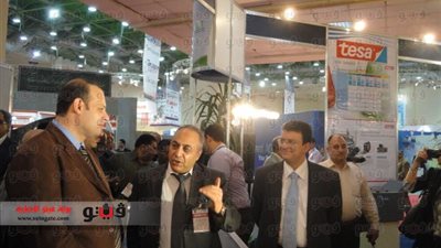 بالصور.. وزير الصناعة ينفى وضع قيود على التصدير