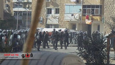 بالصور.. الأمن يطلق الغاز على مسيرة لأنصار 