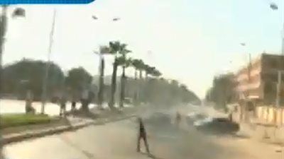 بالفيديو.. أنصار الجماعة الإرهابية يعتدون على طاقم 