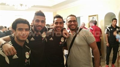 بالصور.. السفير المصري يقيم مأدبة عشاء لـ«الفراعنة» بالإمارات