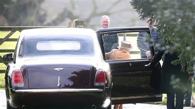 «ديلي ميل» تسلط الضوء على ضعف حاسة السمع لدى الملكة إليزابيث