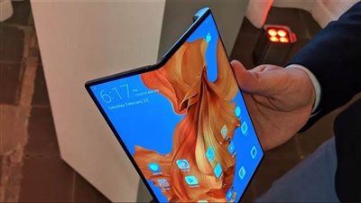 هواوي Mate X القابل للطي يحقق مبيعات بـ 8 مليارات جنيه في الصين
