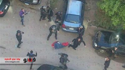 بالصور.. الأمن يعتدى على فتاة من أنصار الجماعة الإرهابية بمدينة نصر