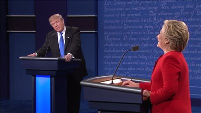 «كلينتون»: «ترامب» مدين للبنوك بـ650 مليار دولار ومتهرب من دفع الضرائب