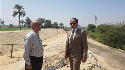 بالصور.. الرقابة الإدارية بالمنيا تتفقد مخرات السيول