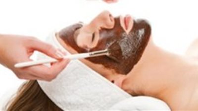 قناع الزبادي واللوز ينعش بشرتك المجهدة