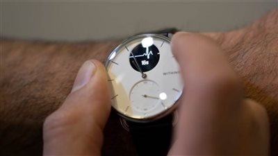 ساعة ذكية تحذر من انقطاع النفس أثناء النوم