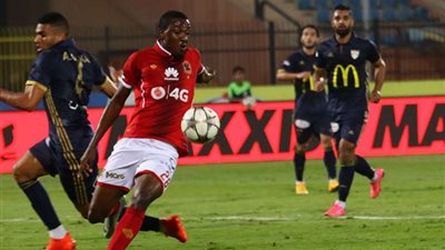 15 دقيقة.. تعادل سلبي بين الأهلي والإنتاج الحربي