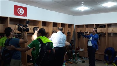 «مصيلحي» يهنئ لاعبي الاتحاد بعد الصعود على حساب الترجي (صور)