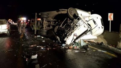 إصابة شخصين في انقلاب سيارة نقل على طريق مصر - إسكندرية الزراعي