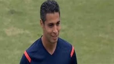 أمين عمر حكمًا لمباراة المقاصة والمصري