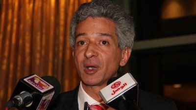 «الغرف التجارية»: صعود الدولار أو تراجعه لن يؤثر على الأسعار