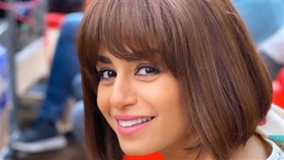 منة فضالي بإطلالة شتوية جذابة في أحدث ظهور