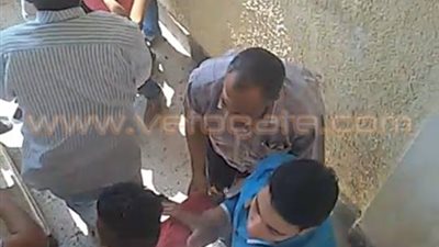 بالفيديو.. إصابة طالب بارتجاج في المخ خلال مشاجرة داخل مدرسة بالدقهلية
