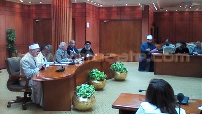 محافظ بورسعيد لرجال الدين: «انزلوا الشارع لتوعية الشباب»