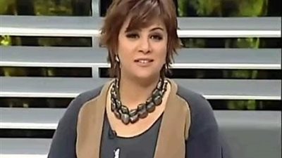 بالفيديو..مذيعة «CBC» لـ«الكينج»: «أغانيك كلها أجمد من بعضها»