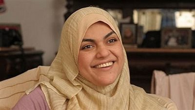 نوارة نجم تهنئ الأقباط بأعيادهم