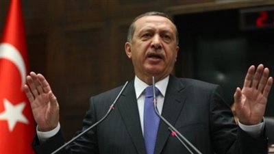 أردوغان يصف المستقيلين من حزبه بـ 