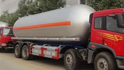 ضخ الوقود بمدينة الشيخ زويد بعد توقف عام ونصف